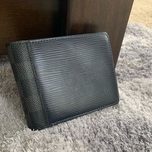 Louis Vuitton Multiple Epi Wallet